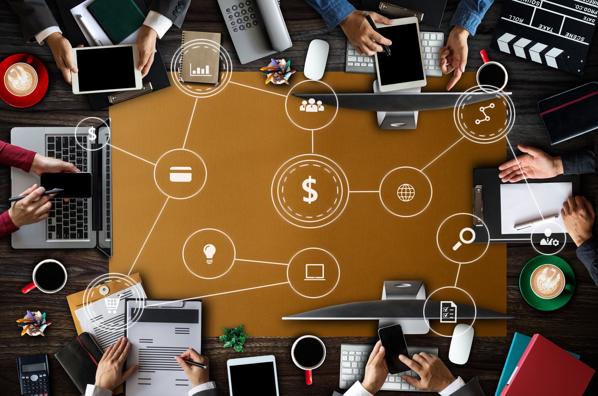 vecteezy_business-people-in-a-stock-market-meeting-people-corporate_8889319